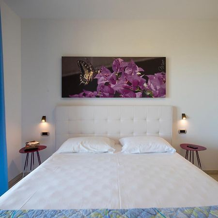 Bed and Breakfast Il Giardino Sul Mare Martinsicuro Esterno foto