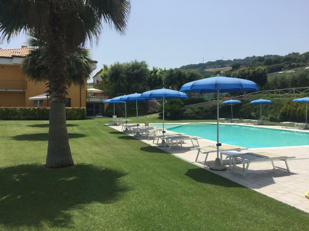 Bed and Breakfast Il Giardino Sul Mare Martinsicuro Esterno foto