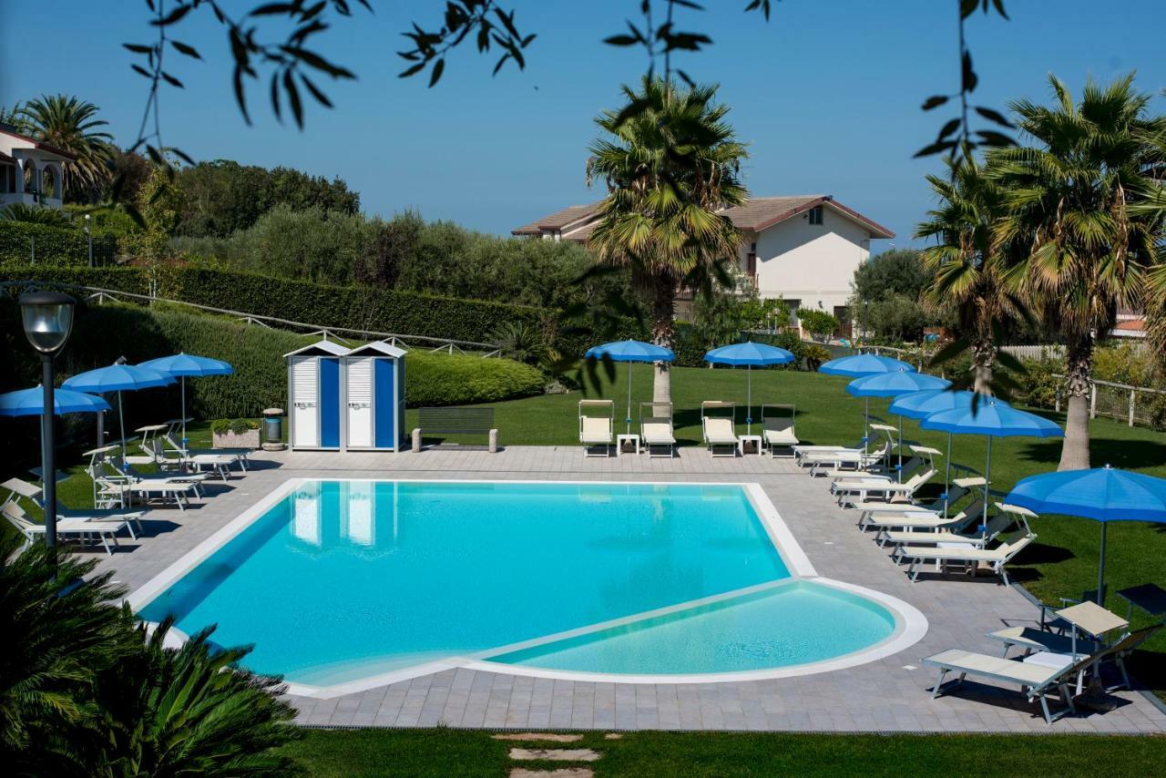 Bed and Breakfast Il Giardino Sul Mare Martinsicuro Esterno foto